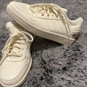 Lifestyle Court Casual Sneakers